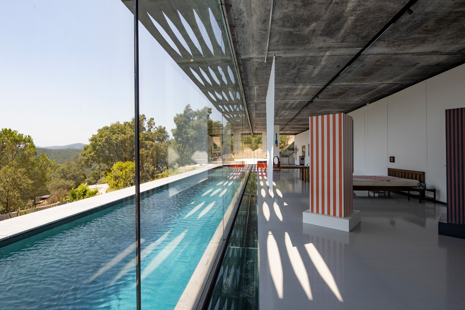 ettore-sottsass-exposition-villa-navarra-le-muy-04